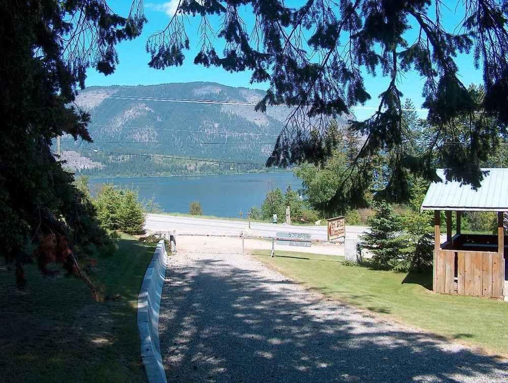 Viewpoint Rv & Cottages Salmon Arm Kültér fotó